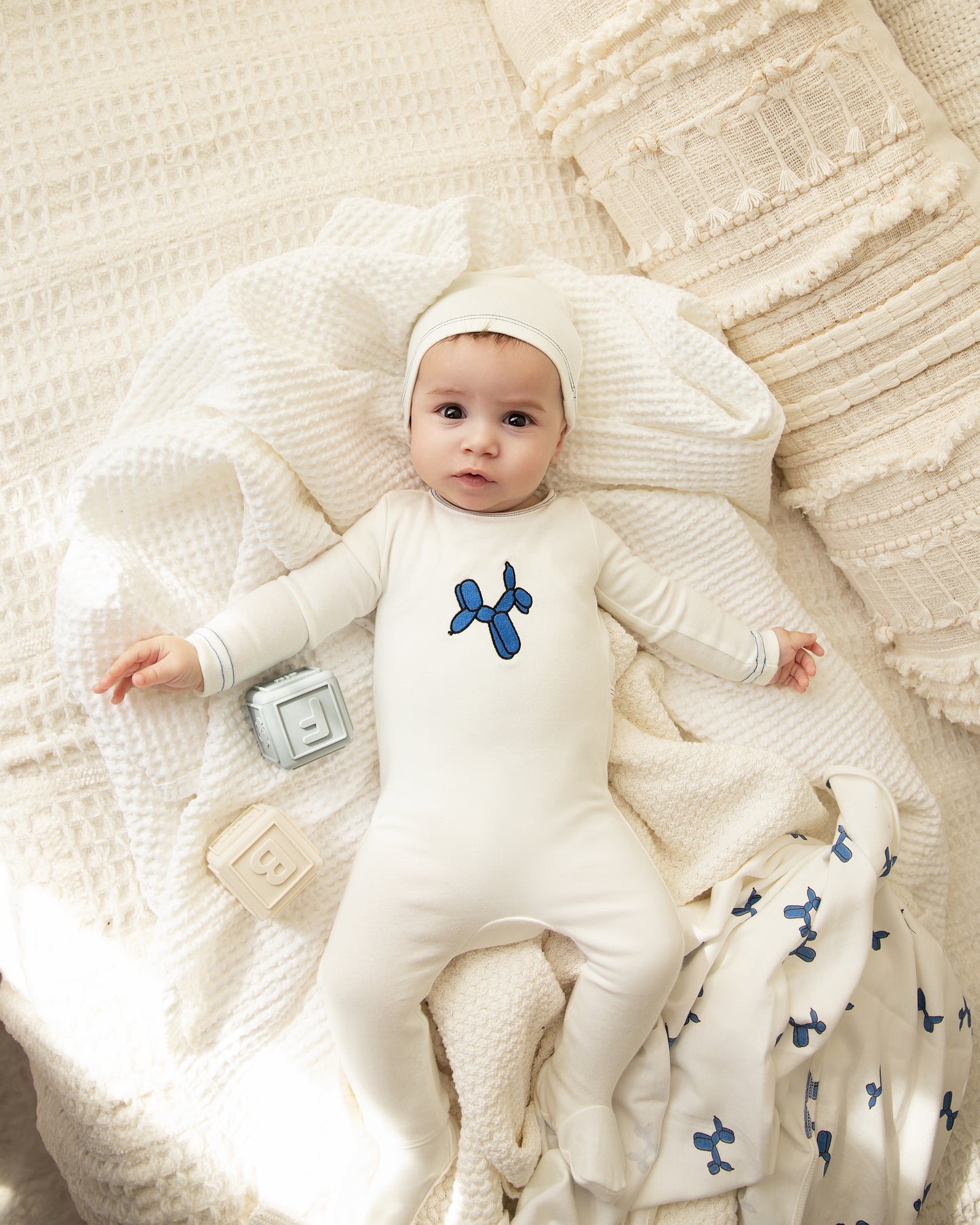 Balloon Dog Layette Set Boy