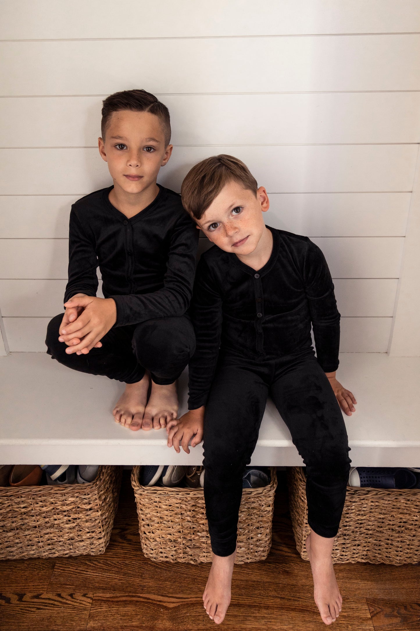Black velour button Pajamas