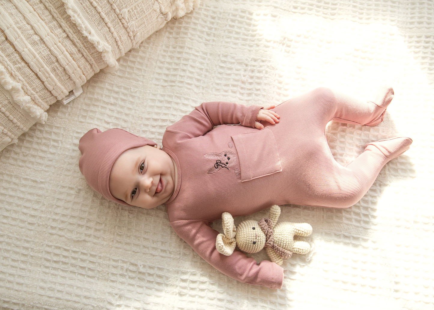 Peekaboo bunny Layette set Girl