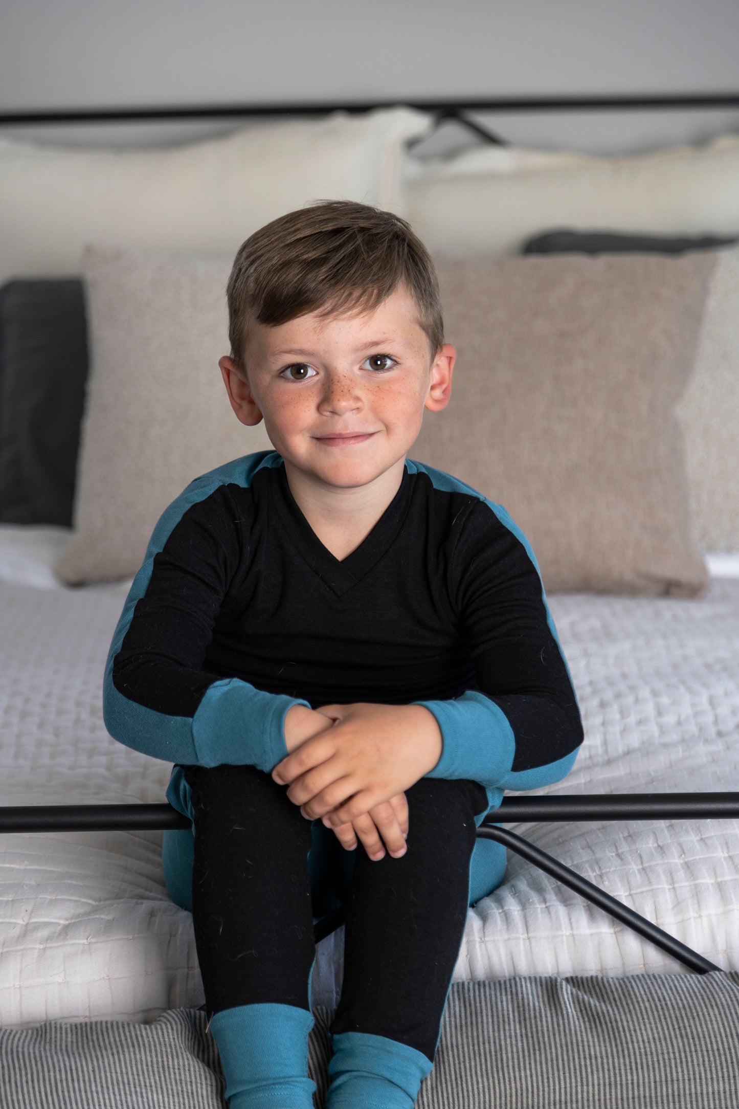 Black/teal V neck Pajamas